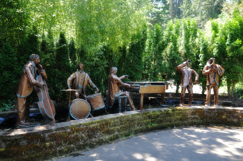 Sculpture Fountain @ Mt. Hope Chronicles